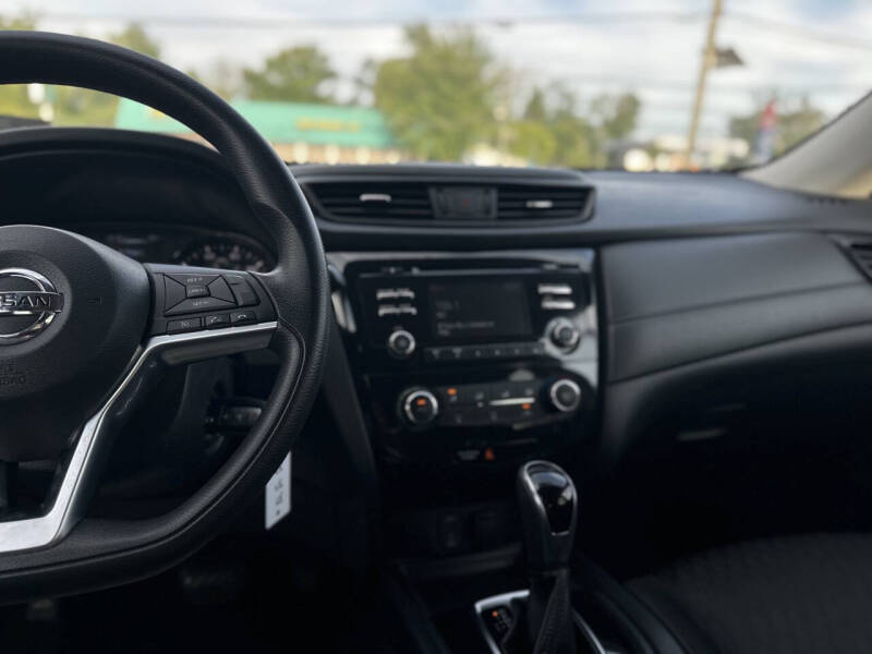 2017 Nissan Rogue S