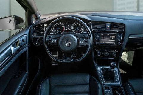 2016 Volkswagen Golf R 4Motion