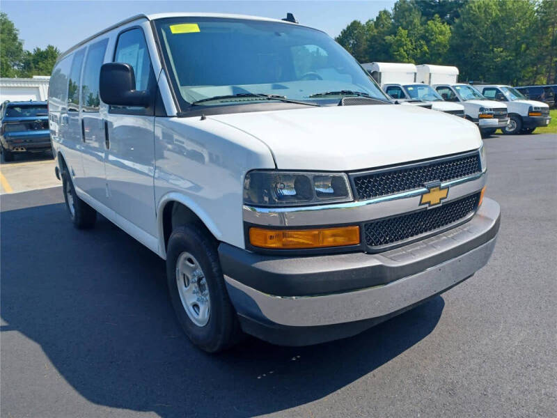 2025 Chevrolet Express 2500