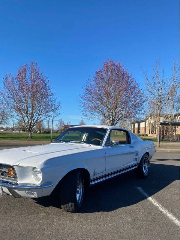 1967 Ford Mustang Custom Fastback