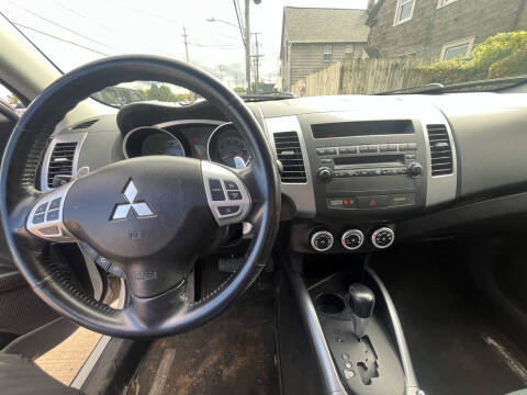 2007 Mitsubishi Outlander XLS
