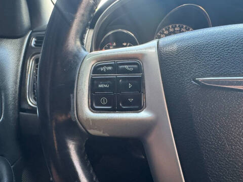 2013 Chrysler 200 Touring