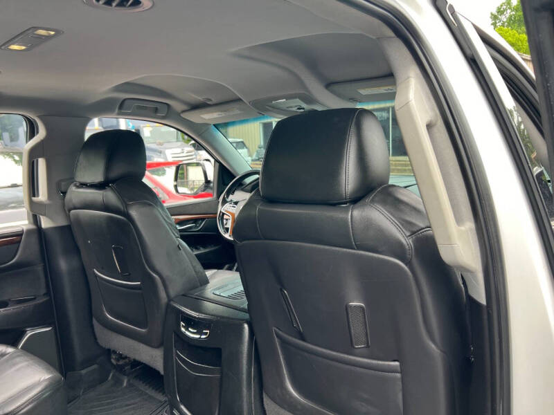 2017 Cadillac Escalade ESV Standard