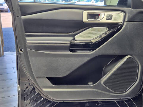 2022 Ford Explorer Hybrid Platinum