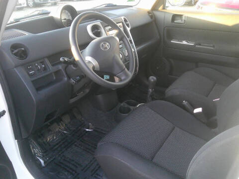 2005 Scion xB