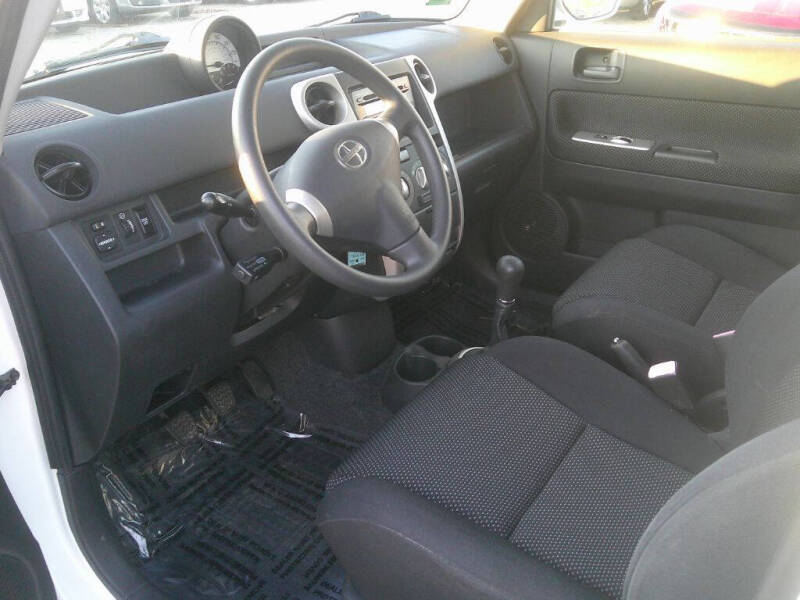 2005 Scion xB