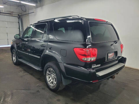 2005 Toyota Sequoia SR5