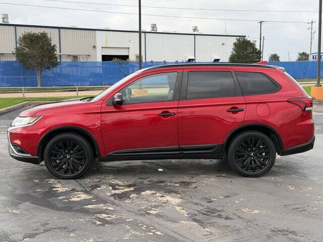 2020 Mitsubishi Outlander LE