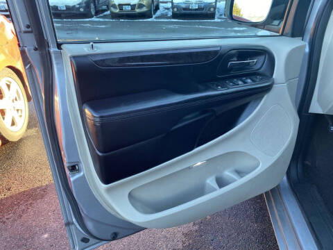 2017 Dodge Grand Caravan SE