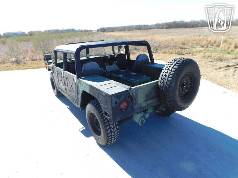 2002 AM General M1123