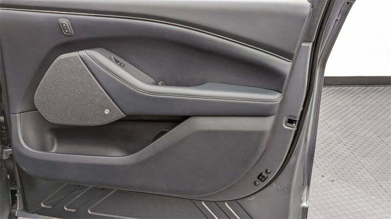 2021 Ford Mustang Mach-E Premium