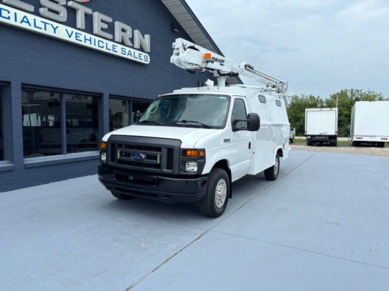 2017 Ford E350 Bucket Van