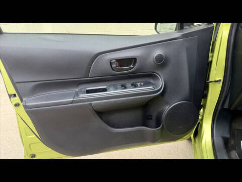 2015 Toyota Prius c Two