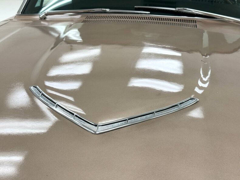 1966 Ford Thunderbird