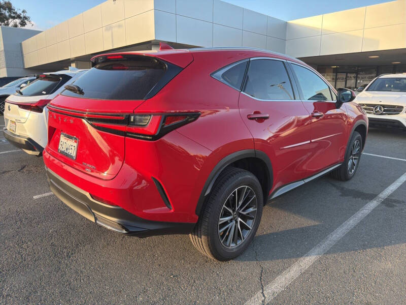 2022 Lexus NX 350h Premium