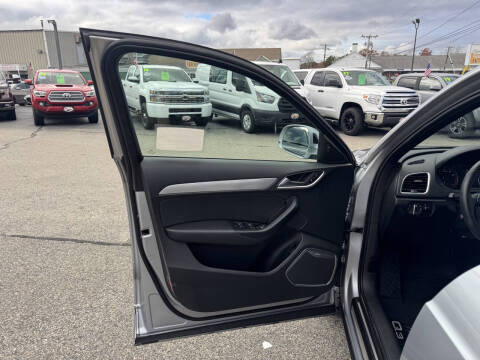 2016 Audi Q3 2.0T quattro Prestige