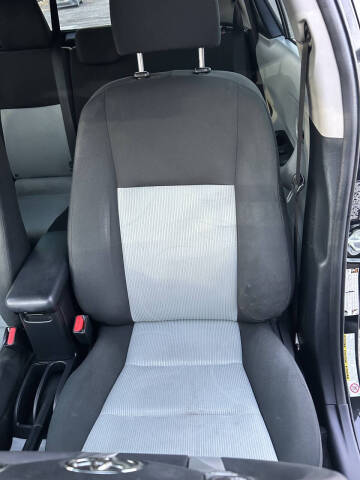 2013 Toyota Prius c Two