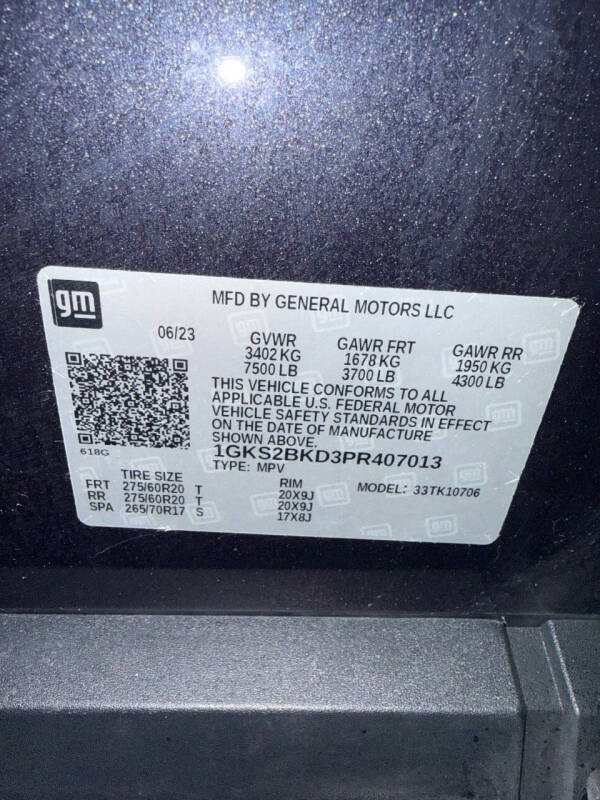 2023 GMC Yukon SLT