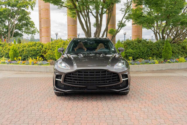 2023 Aston Martin DBX 14