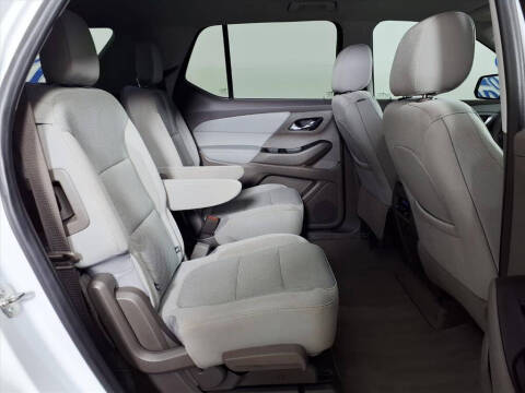 2018 Chevrolet Traverse LT Cloth