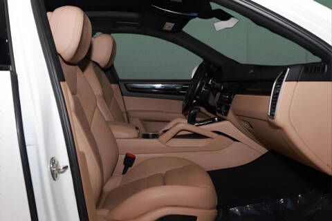 2021 Porsche Cayenne S Coupe