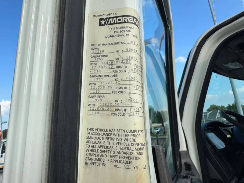 2015 Freightliner M2 106