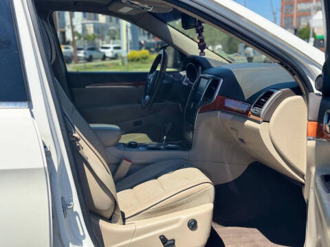 2011 Jeep Grand Cherokee Overland Summit