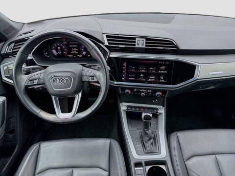 2023 Audi Q3 quattro S line Prem Plus 45 TFSI