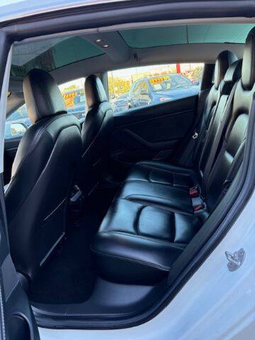2019 Tesla Model 3 Performance