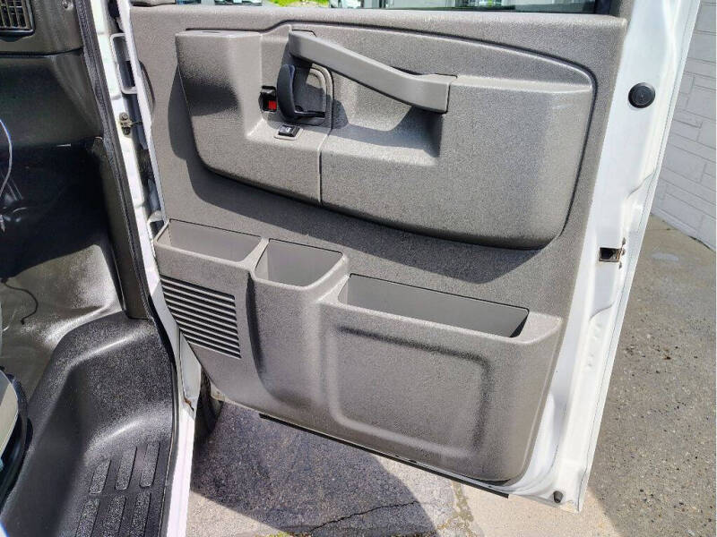 2020 Chevrolet Express 2500