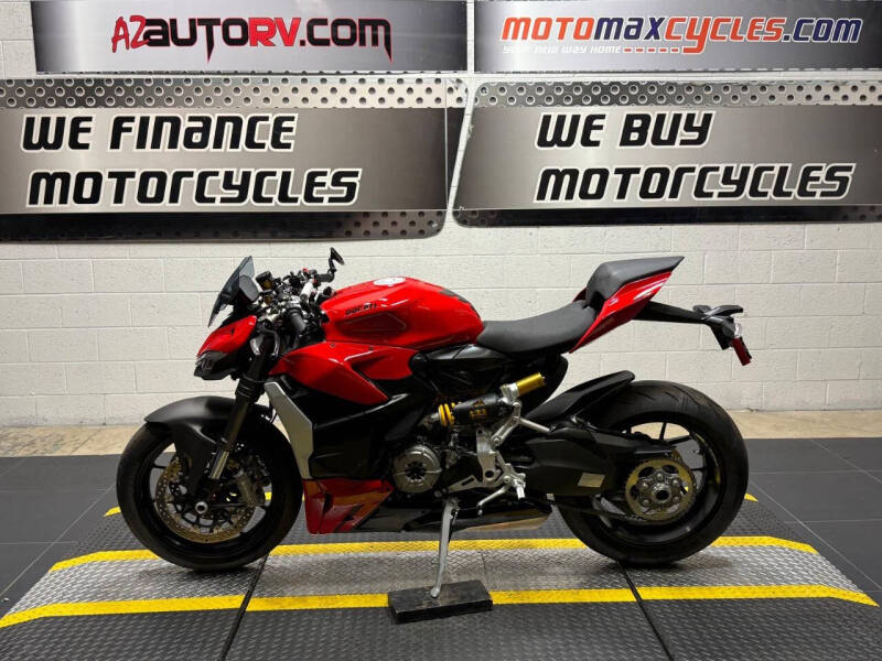 2022 Ducati Streetfighter V2