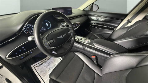 2022 Genesis GV70 2.5T Standard