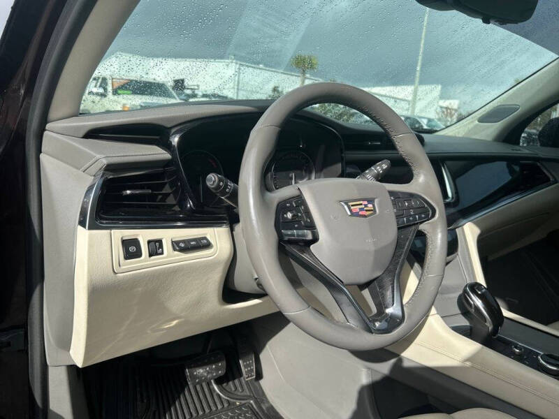 2020 Cadillac XT6 Premium Luxury