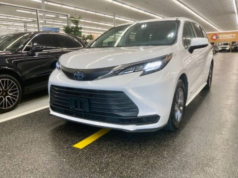 2021 Toyota Sienna for sale at Dixie Imports in Fairfield OH