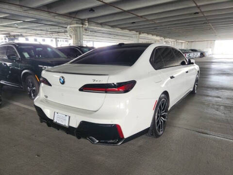 2023 BMW 7 Series 740i