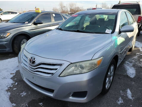 2011 Toyota Camry for sale at The Bengal Auto Sales LLC in Hamtramck MI