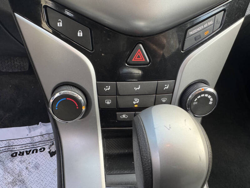 2013 Chevrolet Cruze LS Auto