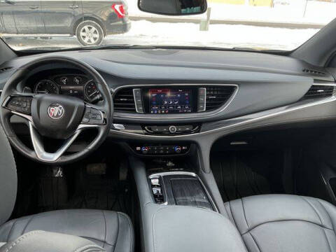 2022 Buick Enclave Essence