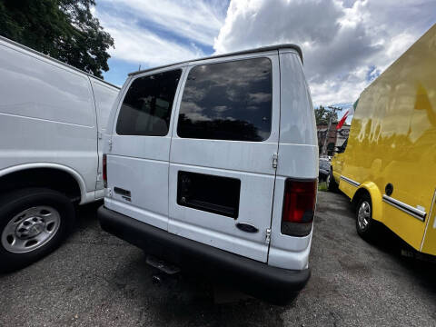 2008 Ford E-Series E-350 SD XLT