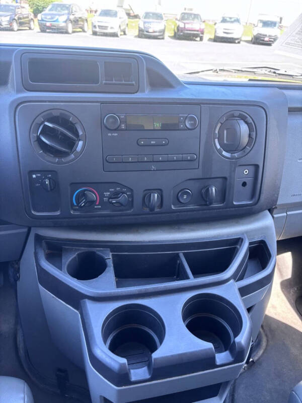 2013 Ford E-Series E-150