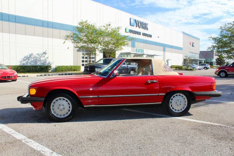 1987 Mercedes-Benz 560-Class 560 SL