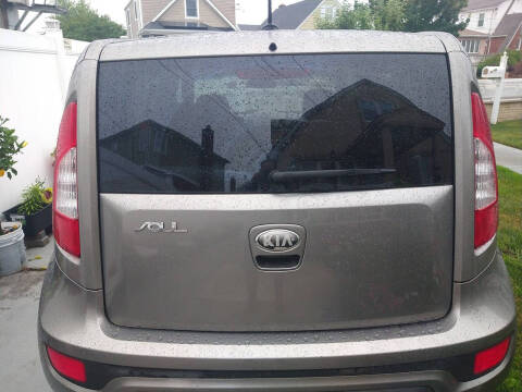2013 Kia Soul +