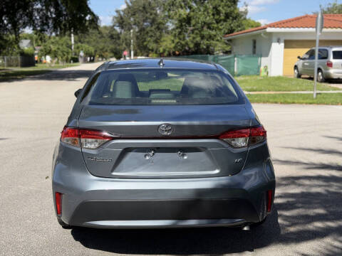 2022 Toyota Corolla LE