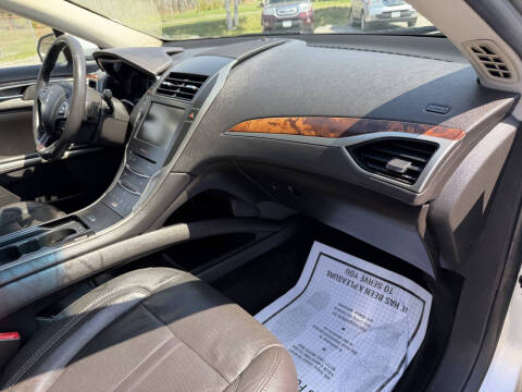 2014 Lincoln MKZ