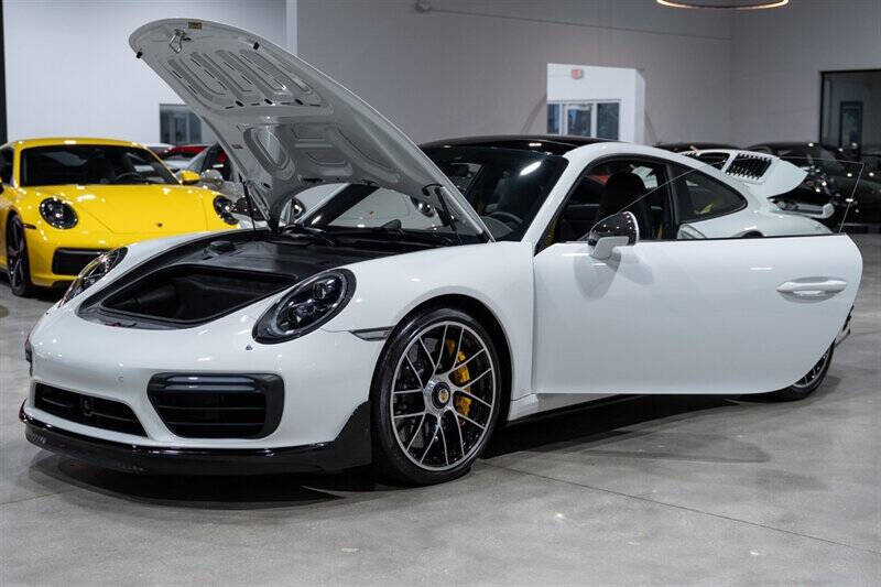 2018 Porsche 911 Turbo S