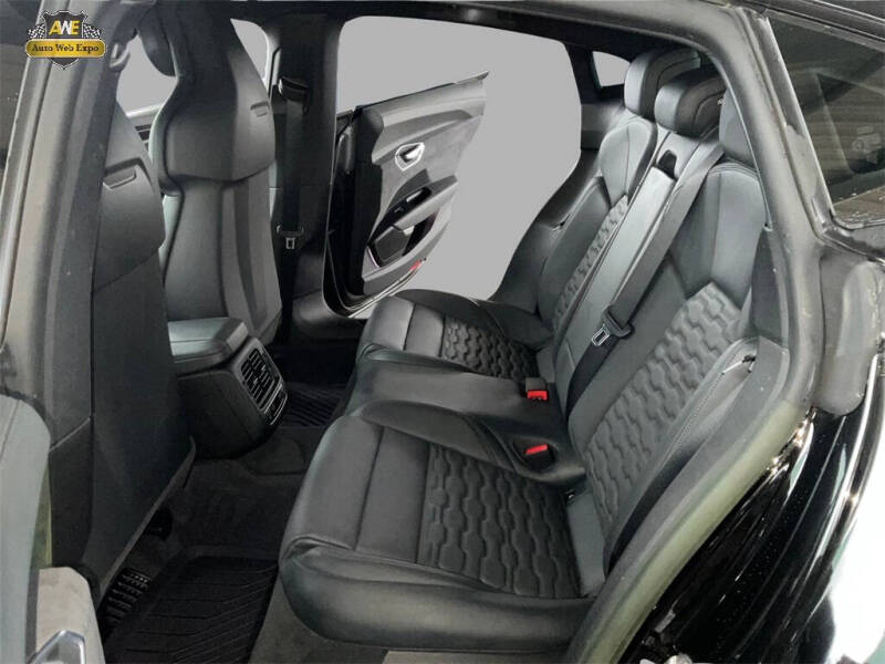 2023 Audi e-tron GT quattro Premium Plus