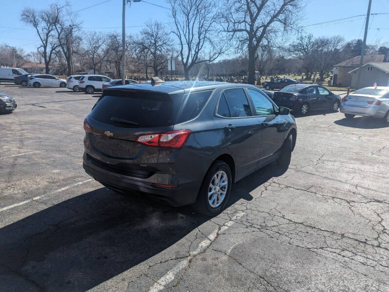Image 3 of 2021 Chevrolet Equinox LS