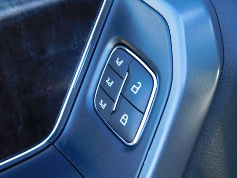 2022 Ford F-150 Lightning Lariat