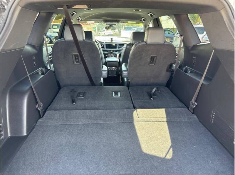 2022 Buick Enclave Essence