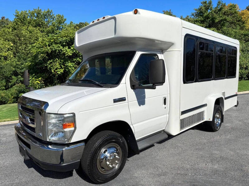 2013 Ford E-350
